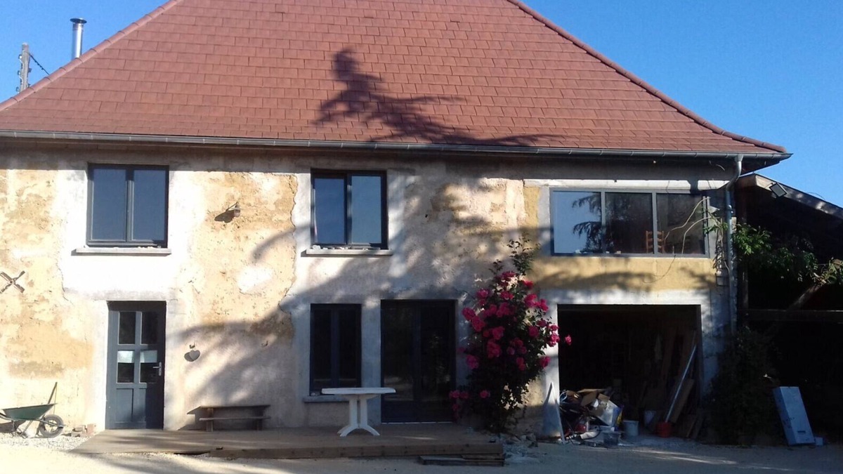 Faverges-de-la-Tour House | Group Gîte, Dormitory. Additional 70 m² Room