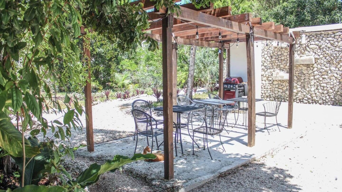 Akumal House | GROUP GETAWAY! Private, Staffed & Affordablenn