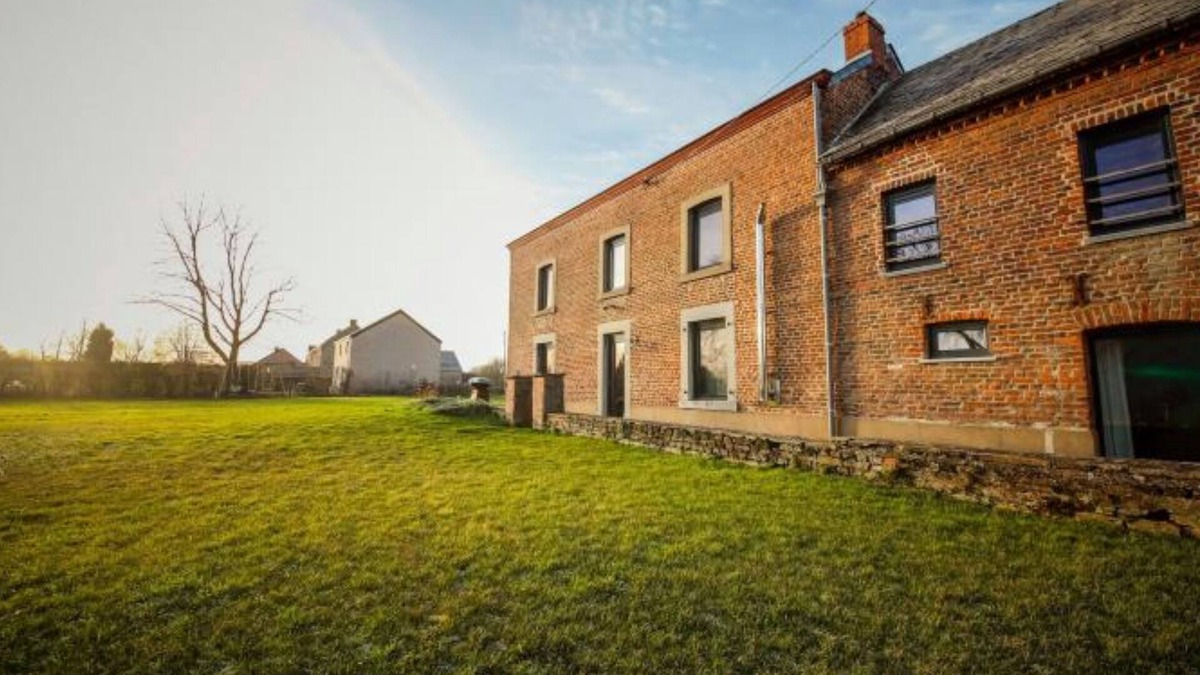 Gesves House | Group home with ideal layout for families