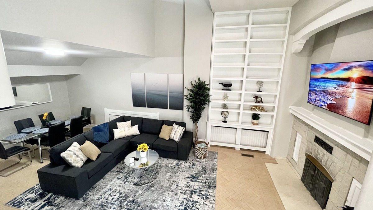 Old Town Apartment | GROUP LUX in Old Town/Gold Coast (+private roof)