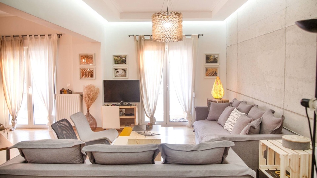 Nea Smirni Apartment | Grove House-Excellently placed classy flat, near Acropolis, Piraeus and beach