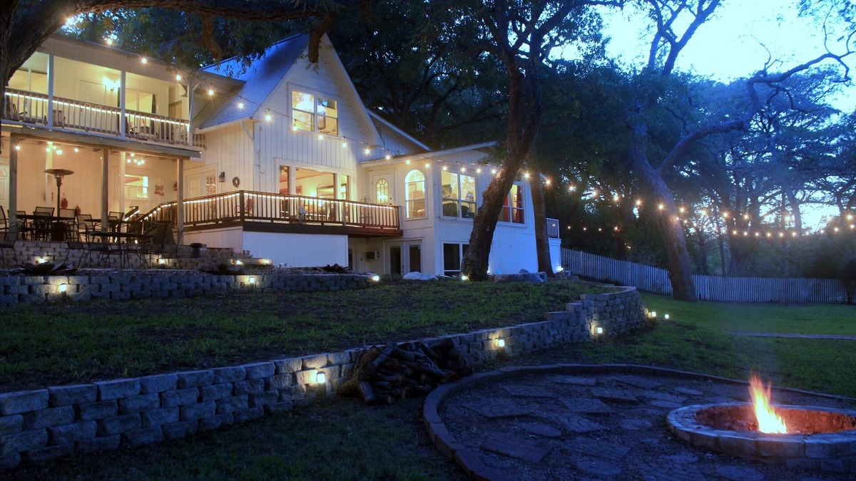 Gruene House | Gruene River Haven - High & Dry On The River