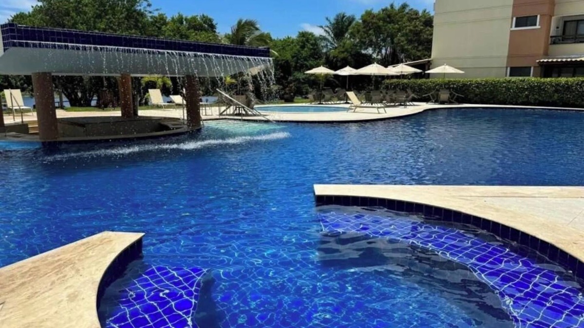 Monte Gordo Apartment | GUARAJUBA Paraiso das Aguas - 2/4 Condo by the Lake /near the BEACH - Air and TV
