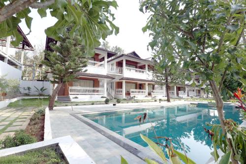 Nelamangala Resort | Gubbi Goodu Green Resort