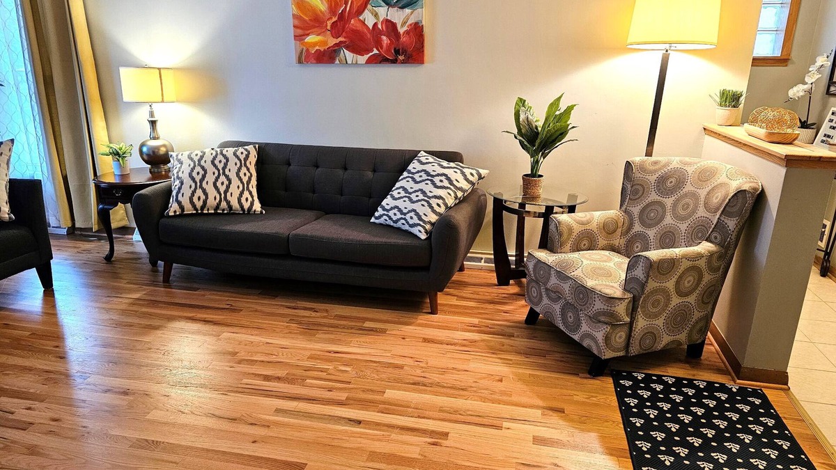 Franklin Park House | Guest favorite Spacious Home near Chicago O'Hare Airport