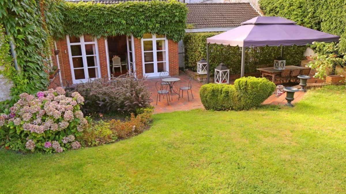 Soignies Bed & Breakfast | Guest House 5 bedrooms-20 min Pairi Daïza