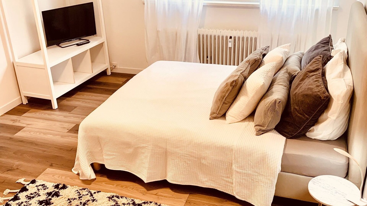 Homburg Apartment | Guest house at the Homburg University Hospital: Exclusive apartment with kitchen and bathroom