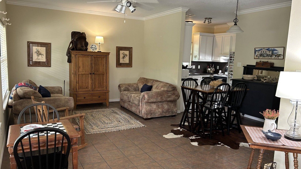 Wellborn Apartment | Guest House Available for Game Weekend+ Rental