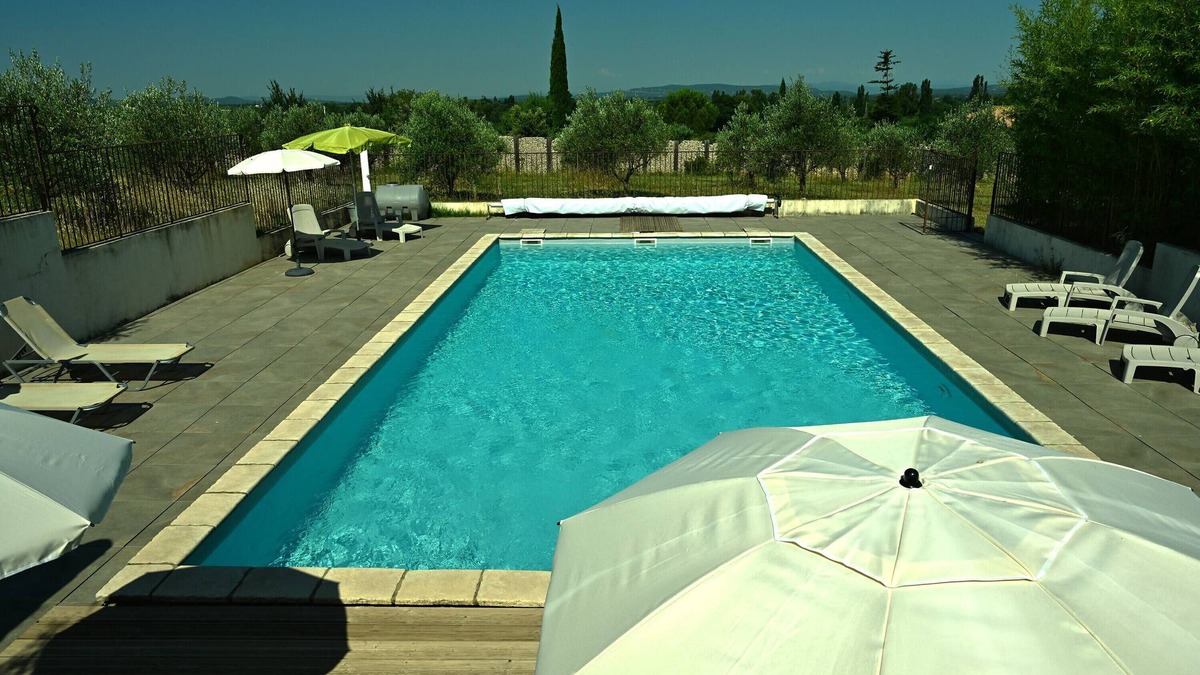 Tulette House | Guest House 'Chambre D'hôte 1 - Thym' with Mountain View, Wi-Fi and Air Conditioning