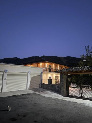 Albania House | Guest House Mali