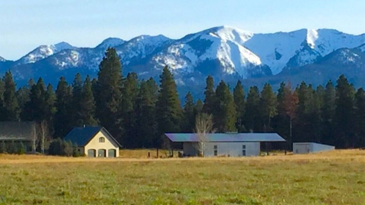 Bigfork House | Guest house, Proctor Studios, at Stepping Stone Retreat