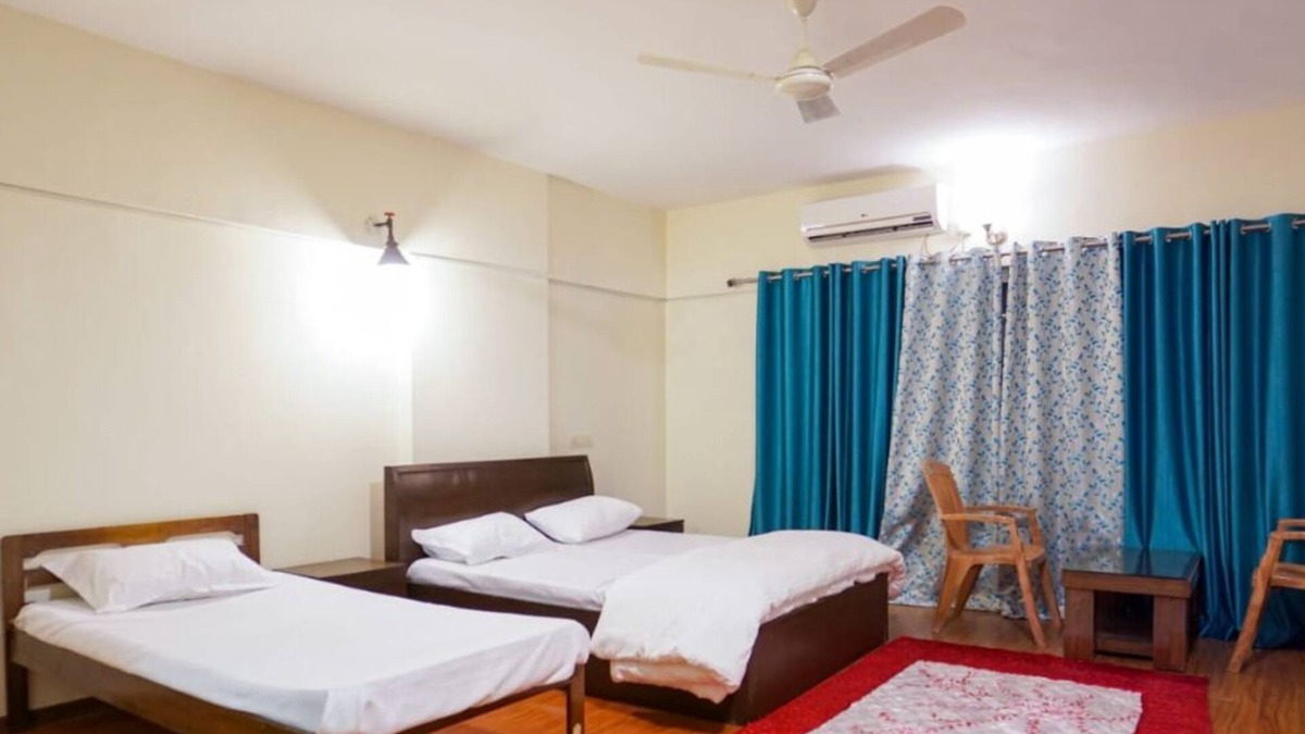 Kharadi Villa | Guest house with amenities, proximity, suitability (family & pet friendly).