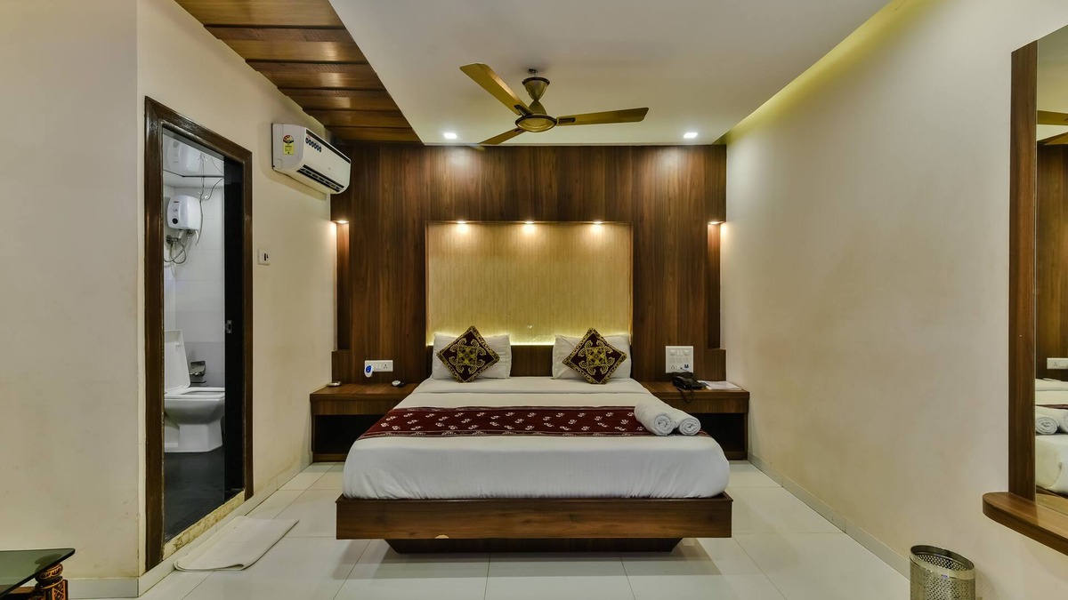 Dharavi Hotel | Guest Inn Residency
