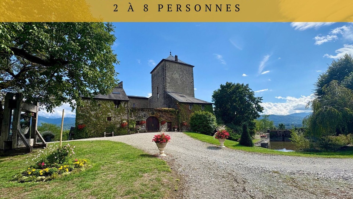 Cruet Bed & Breakfast | Guest Room - Château de la Rive - 2 Persons