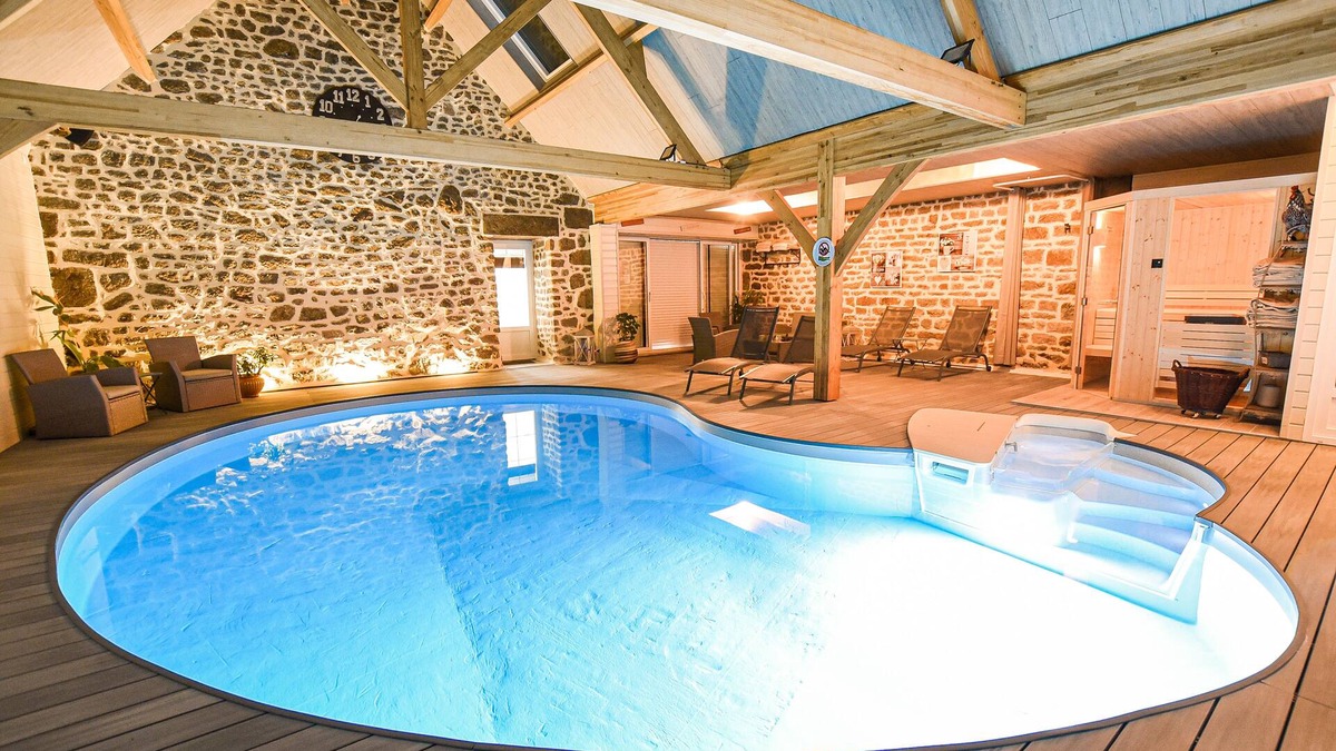 Magny-le-Desert House | Guest rooms spa swimming pool Normandy la brocherie relaxation family countryside