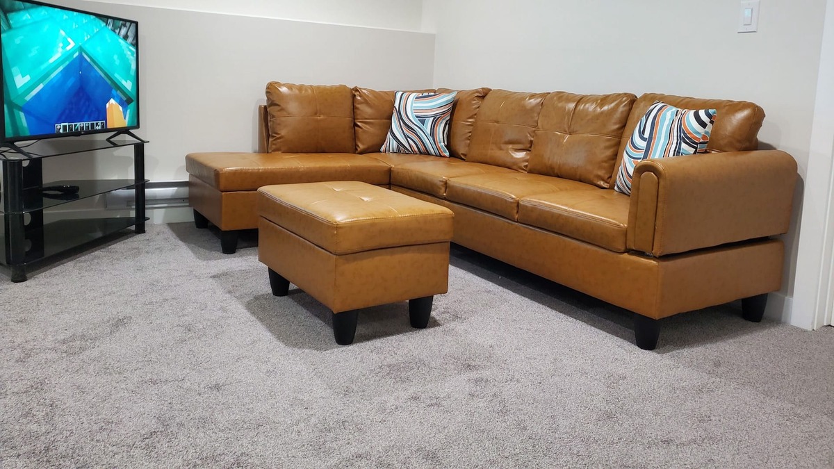 North Industrial House | Guest suit in Brighton, Saskatoon - Brand New