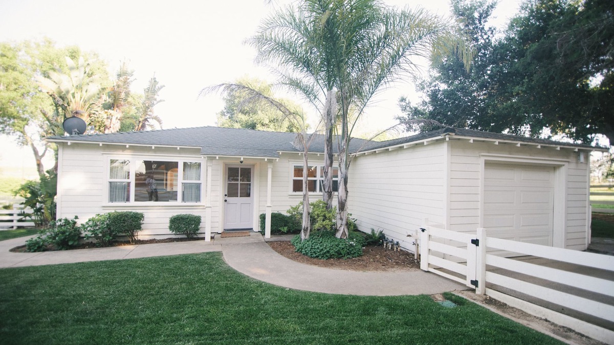 San Luis Obispo House | Guesthouse at the Flying Caballos Ranch
