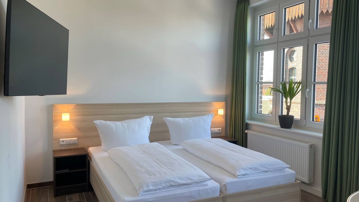 Pasewalk Apartment | Guesthouse Besandung - Apartment 303 - Lokschuppen Pasewalk- Guesthouses with double rooms