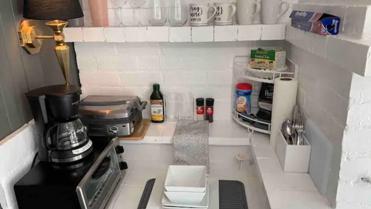 Coastal San Pedro Apartment | Guesthouse Detached.Quiet Nbrhd.AC!New Firestck4TV