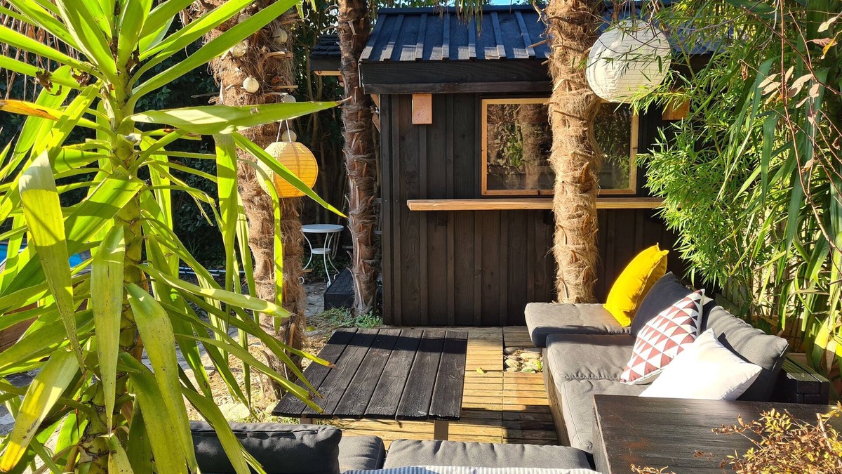 Toulouse Left Bank House | Guesthouse in Toulouse garden, private pool and jacuzzi + breakfast