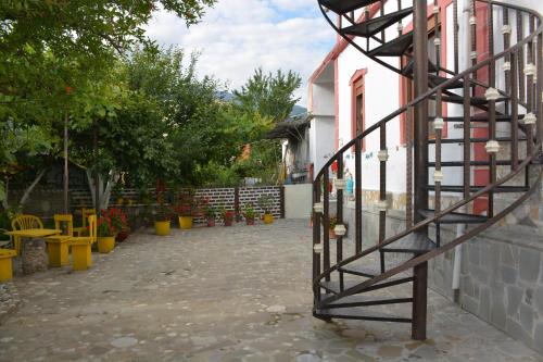 Corovode House | Guesthouse Luli Muca