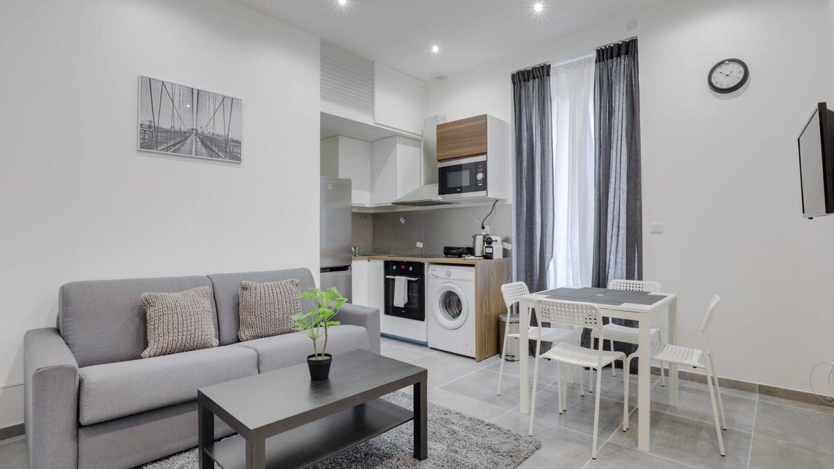 Villette Gare Apartment | GuestReady - Beautiful Minimalist Central Flat