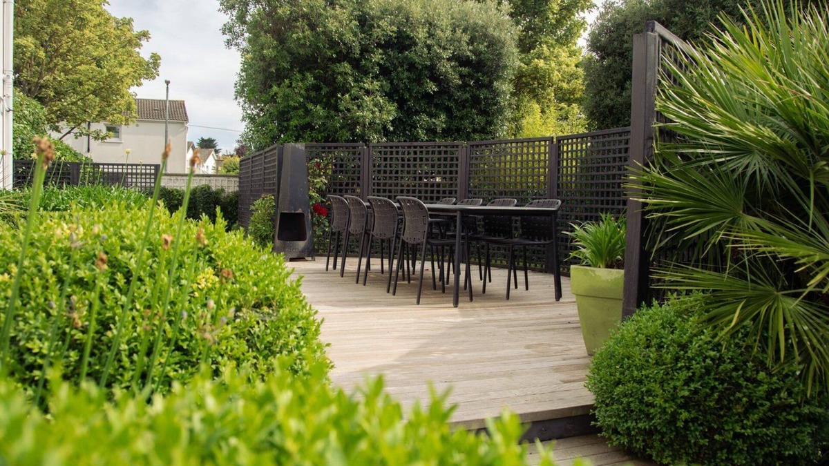 Sutton Cross House | GuestReady - Epitome of Luxury near Shankill Beach