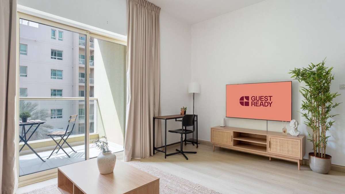 The Greens Apartment | GuestReady - Furnished 1BR+Sofa | Al Alka Greens