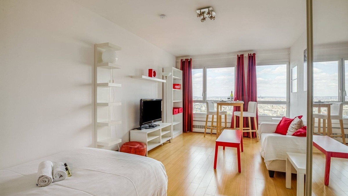 13th Arrondissement Apartment | GuestReady - High Rise Studio with City View