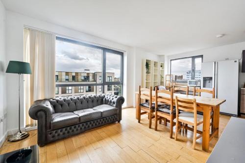 Haggerston Apartment | GuestReady - Modern Comfort in Hackney