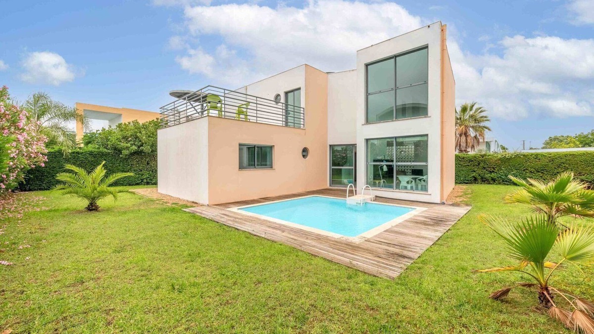 Quinta do Anjo Apartment | GuestReady - Palmela Village with pool