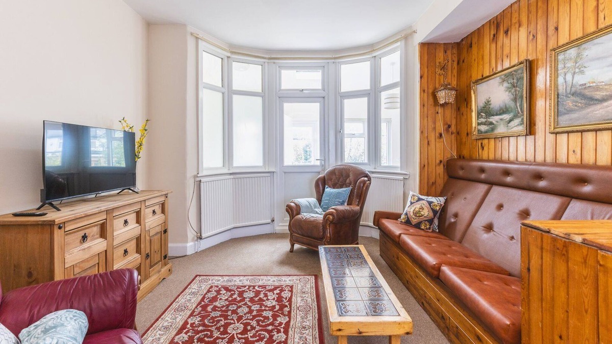 Finchley House | GuestReady - Relaxing Finchley retreat with garden