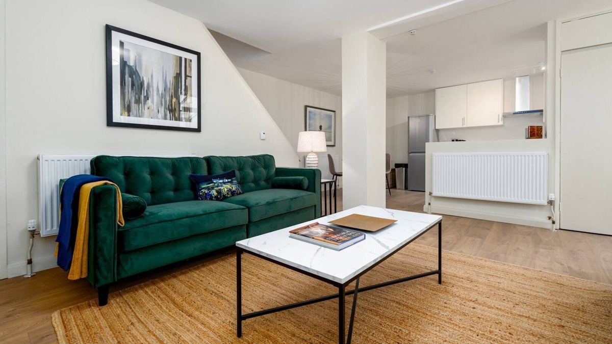 Kilburn Apartment | GuestReady - Spacious retreat at Grange Park