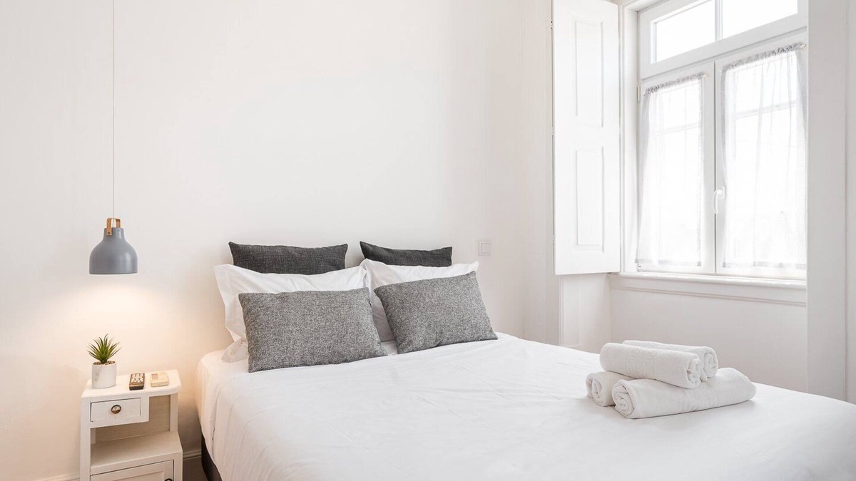 Coimbra Apartment | GuestReady - ZaZa GuestHouse - Room 1