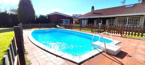 Muros de Nalon House | Guirigay CASA CON PISCINA