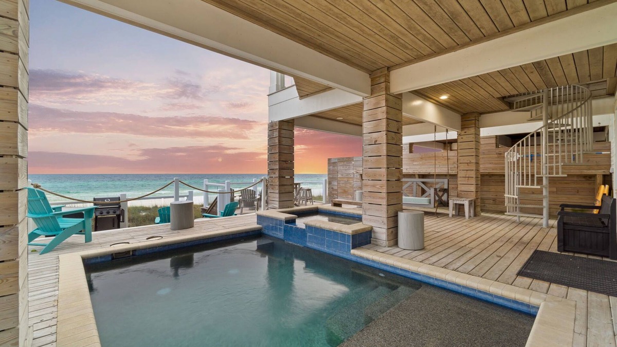 Sunnyside House | Gulf front retreat with pool, hot tub, & beach service—perfect for family groups