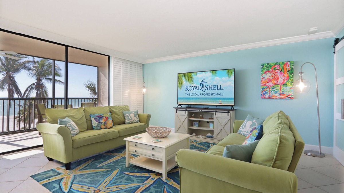 Beachview Country Club Estates Condo | Gulf Front, Top Floor, Two Bedroom Condo with Den - Sundial L405