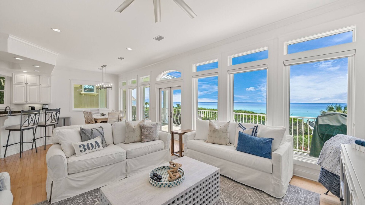 San Juan House | Gulf Front Updated Coastal Home 1 mile from Seaside