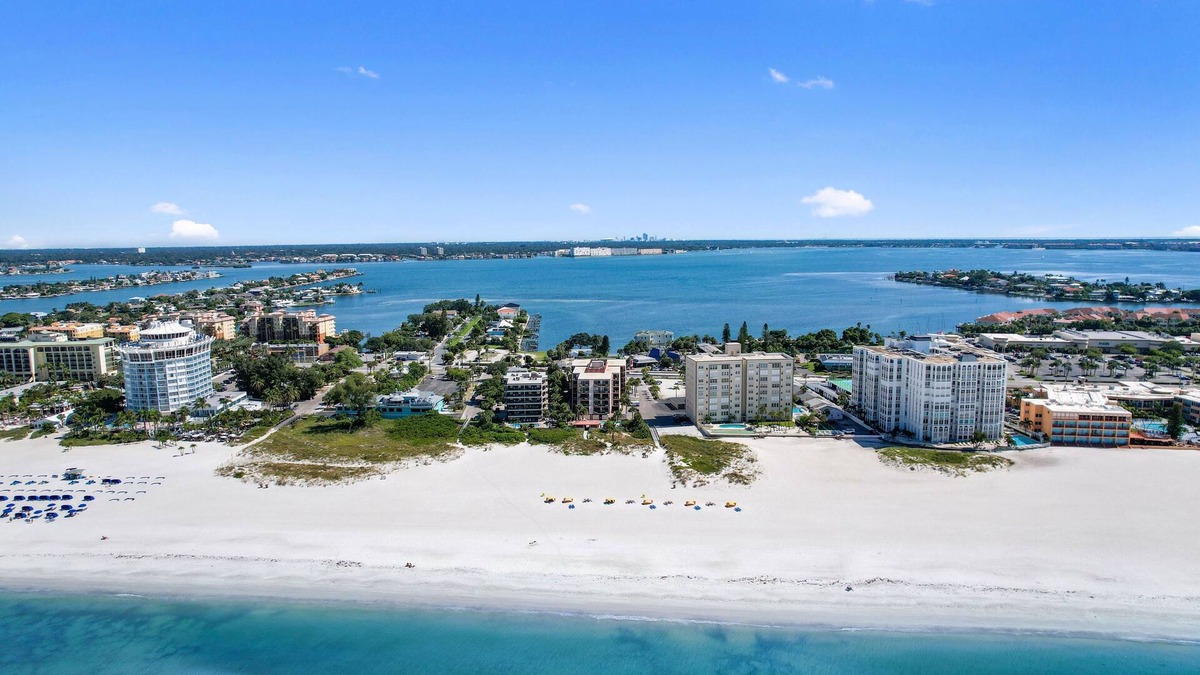 St. Pete Beach Condo | Gulf Gate Resort # 507 Spacious Condo, FALL Special Value LOW Price 169 . night