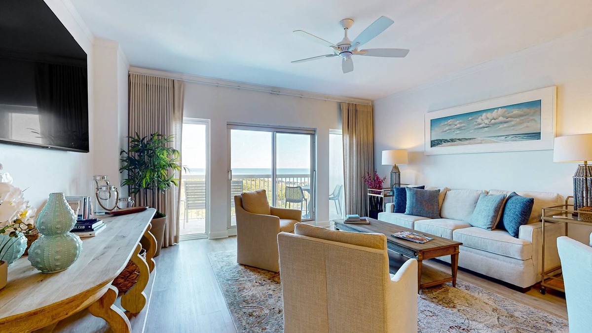Sandestin Condo | Gulf view condo w/beach access & resort pools, hot tub, tennis & gym