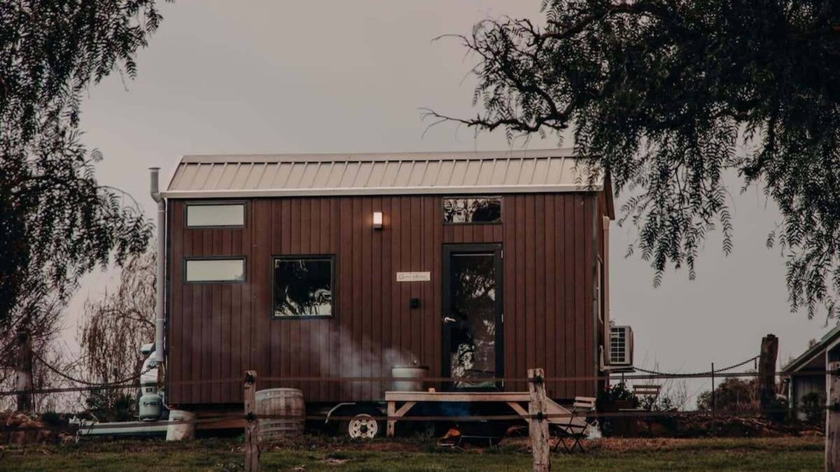 Macclesfield House | Gums n Roses by Tiny Away