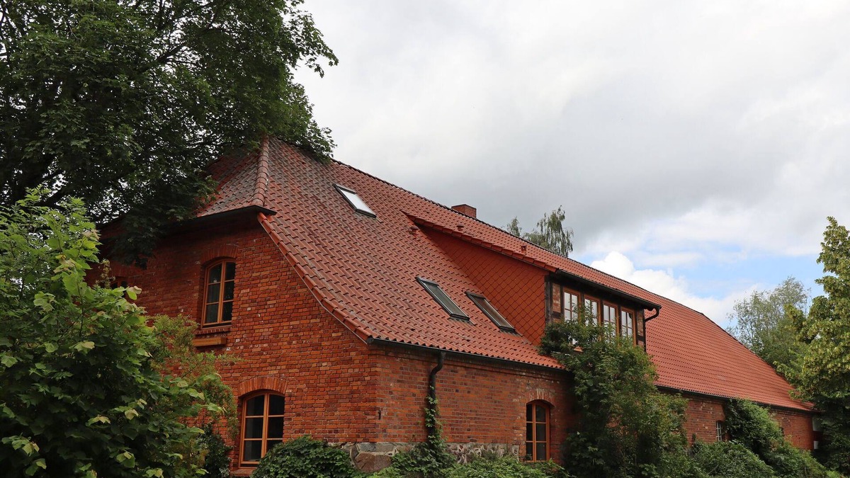 Gaegelow Villa | Gutshaus in Gressow mit Teich