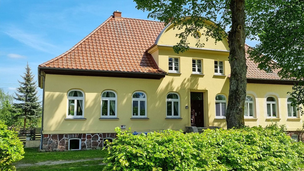 Bruel Apartment | Gutshaus Neu Necheln - Ferienwohnung