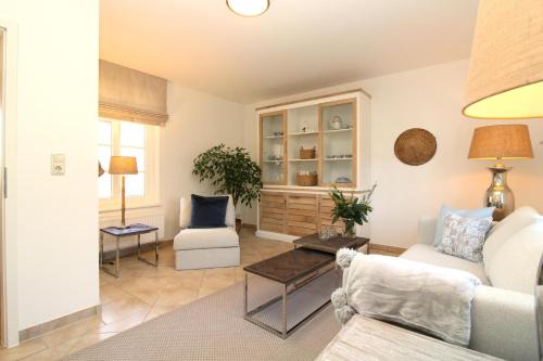 Kroepelin Apartment | Gutshof Dornbusch Fewo 1 - AM BRUNNEN