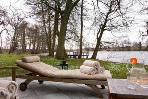 Guelzow House | Gutshof Langensee, Scheunenblick