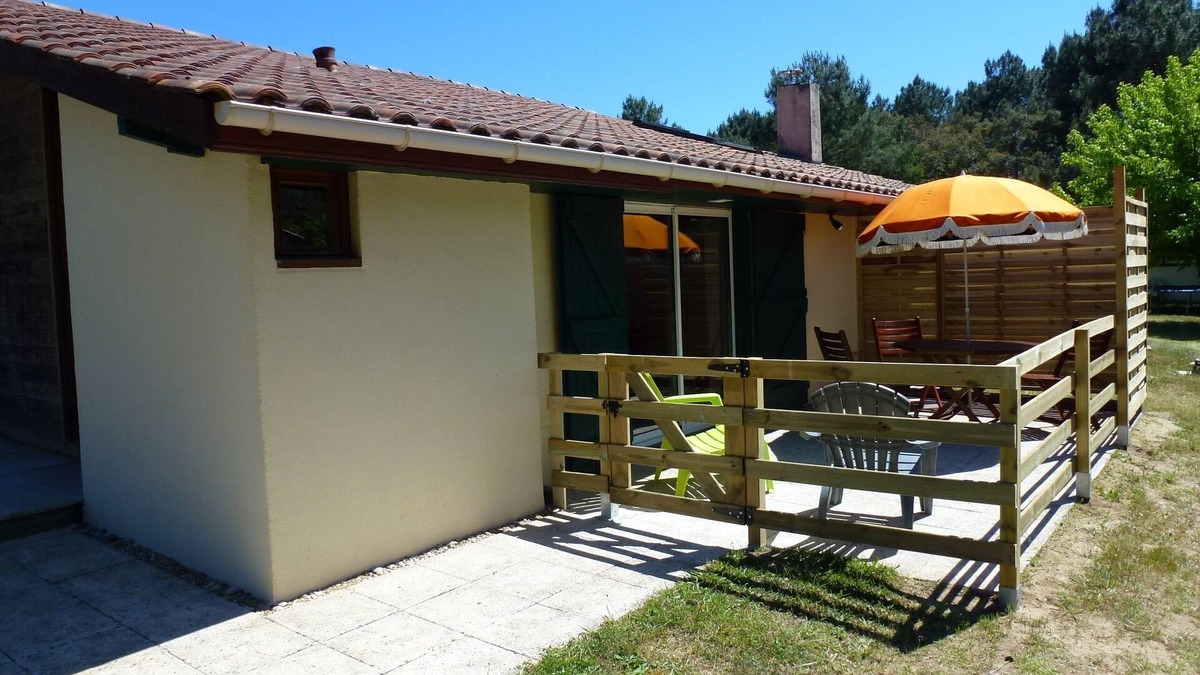 Ondres Apartment | Hébergement D'été Pour Deux Adultes et un Enfant à Deux pas de la Plage!
