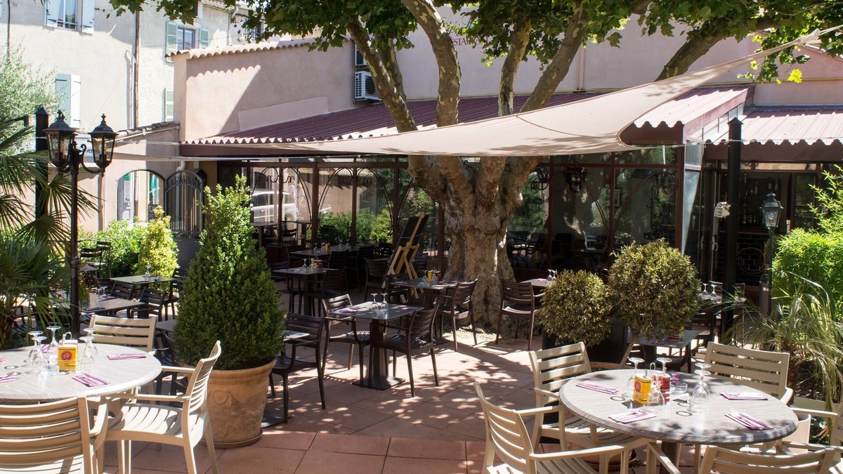 Saint-Maximin-la-Sainte-Baume Hotel | Hôtel de France - Hôtel de charme en Provence