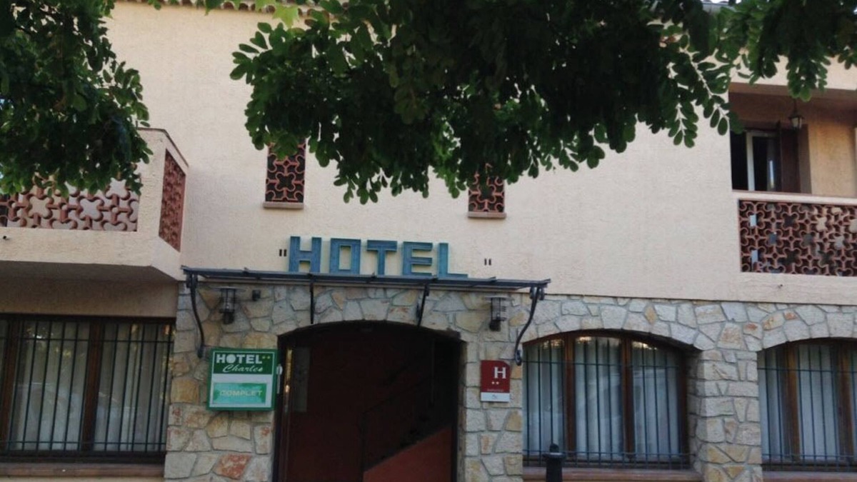 Les Arcs-sur-Argens Hotel | Hôtel Charles
