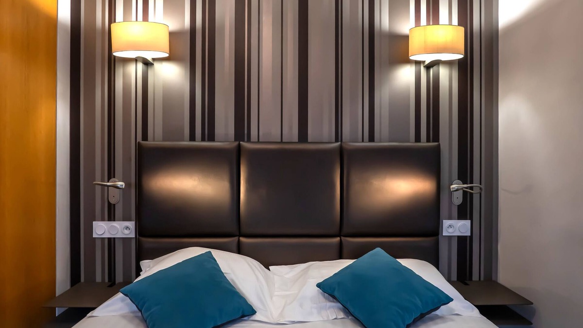 Orleans Hotel | Hôtel d'Orléans