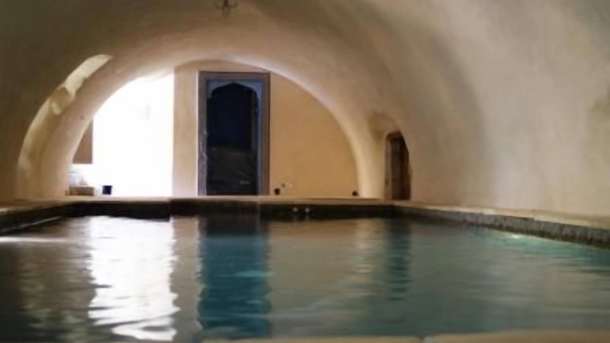 Bourg-Saint-Andeol Hotel | Hôtel de Digoine - Demeure d'hôtes